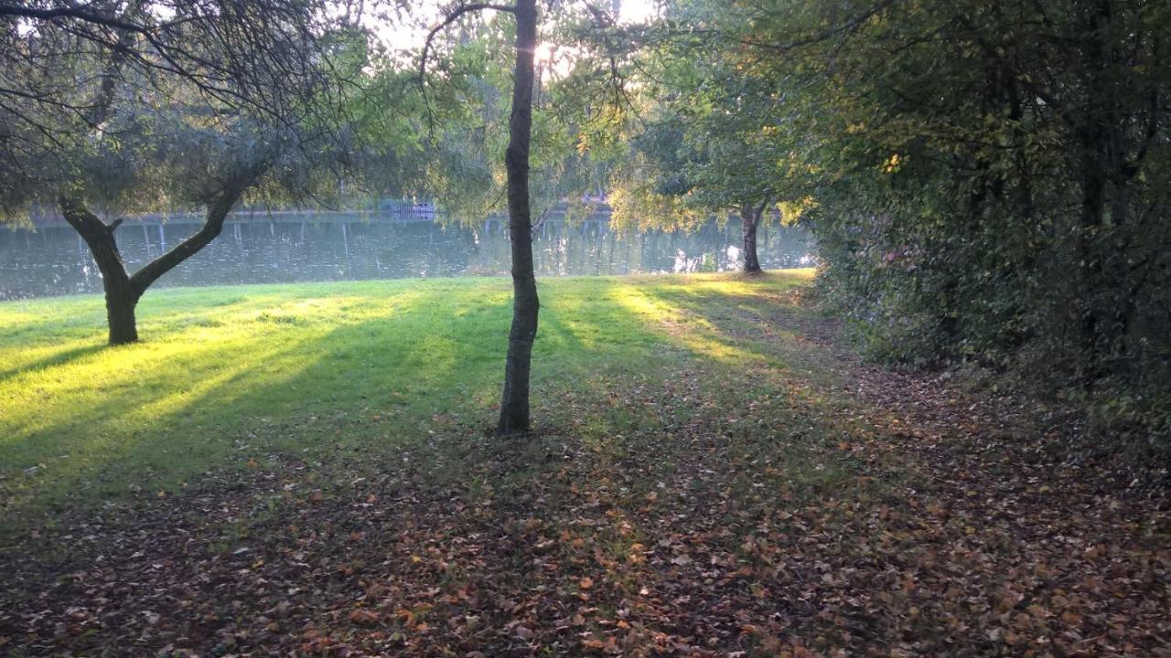 Gite Des Etangs De Beaulieu Le Plessis-Dorin Exteriér fotografie
